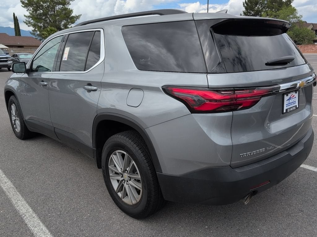 2023 Chevrolet Traverse LT Cloth