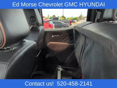 2023 GMC Canyon 4WD AT4