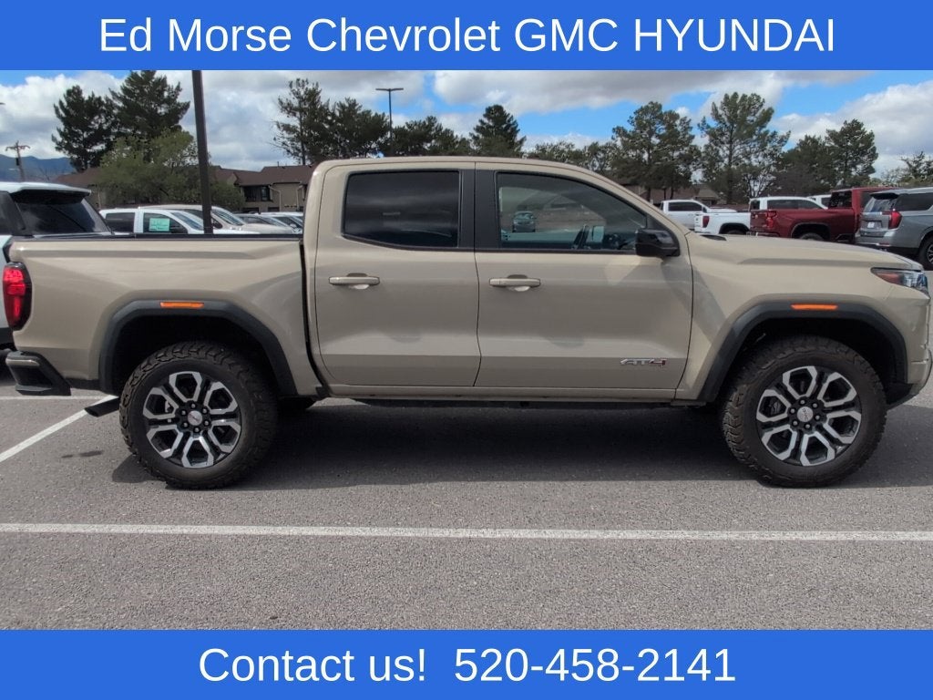2023 GMC Canyon 4WD AT4