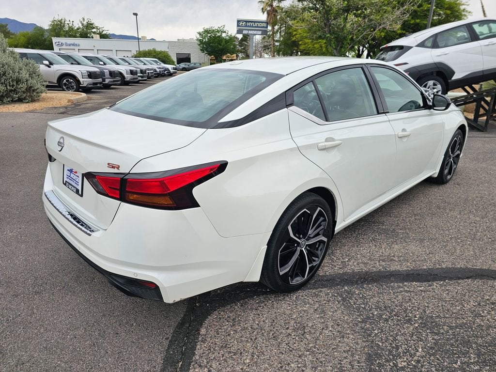2023 Nissan Altima SR FWD