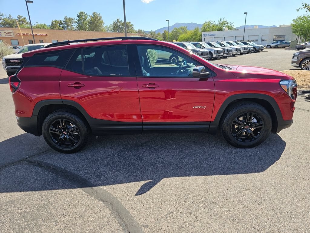 2024 GMC Terrain AT4