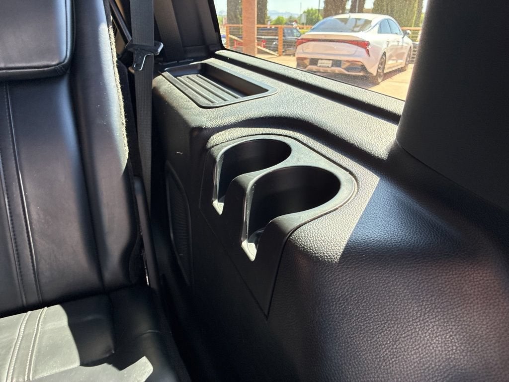 2015 Lincoln Navigator Base