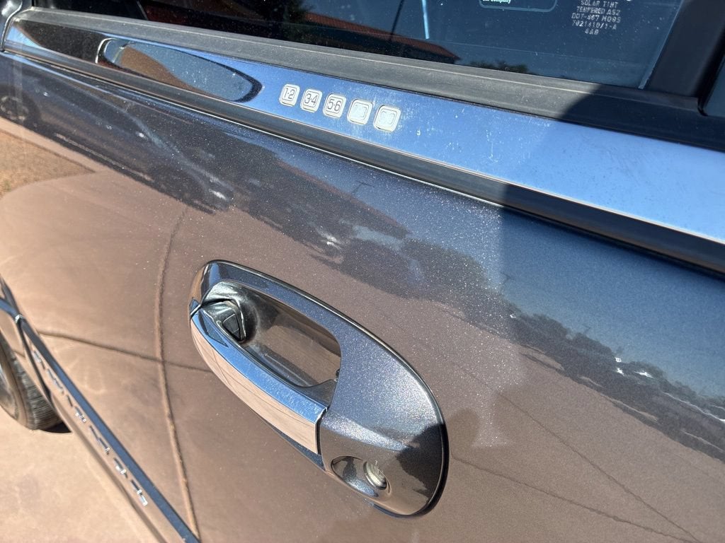 2015 Lincoln Navigator Base