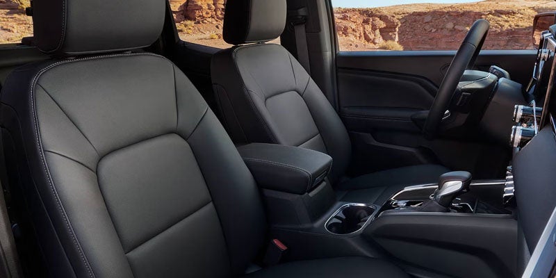 Premium front cabin and seating inside the 2026 GMC Canyon Elevation