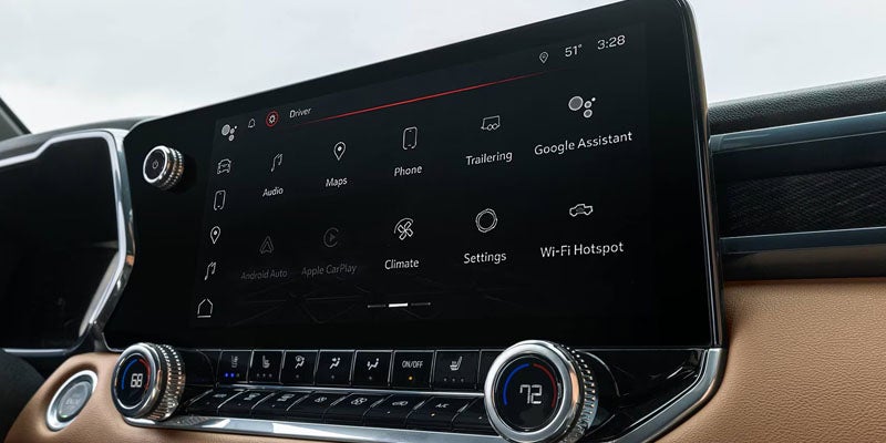 GMC infotainment touchscreen in the 2026 GMC Canyon Elevation